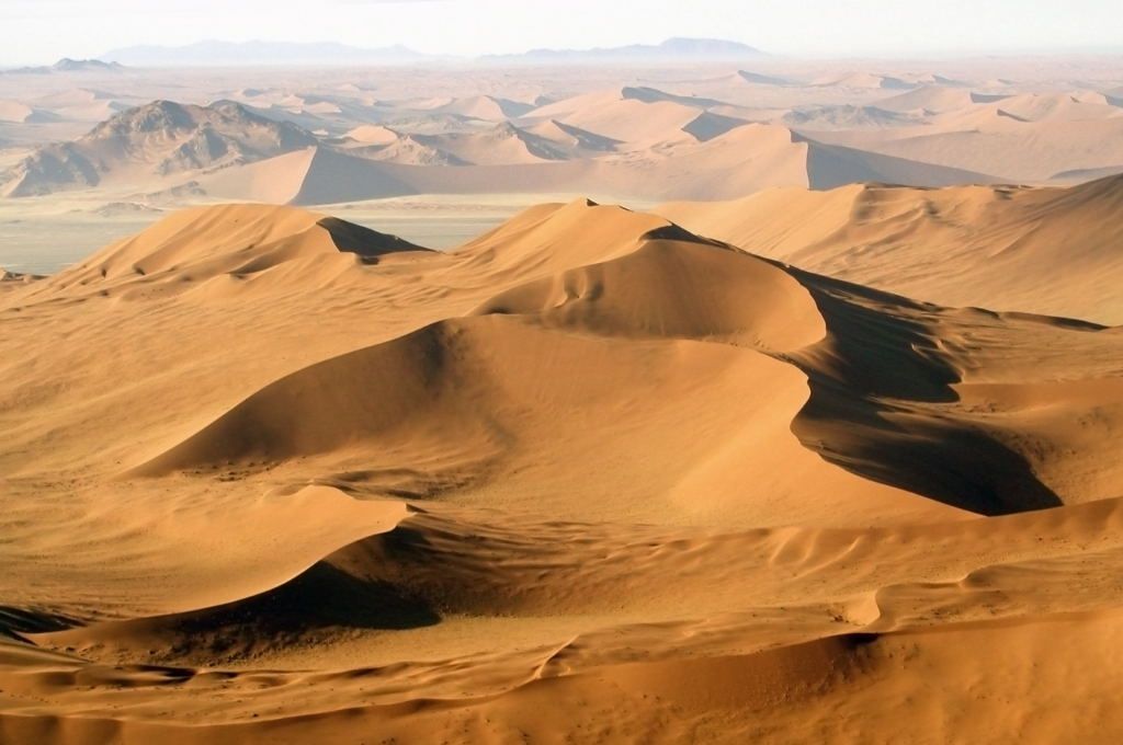 Национальный парк Берег скелетов в Намибии (Skeleton Coast Park)