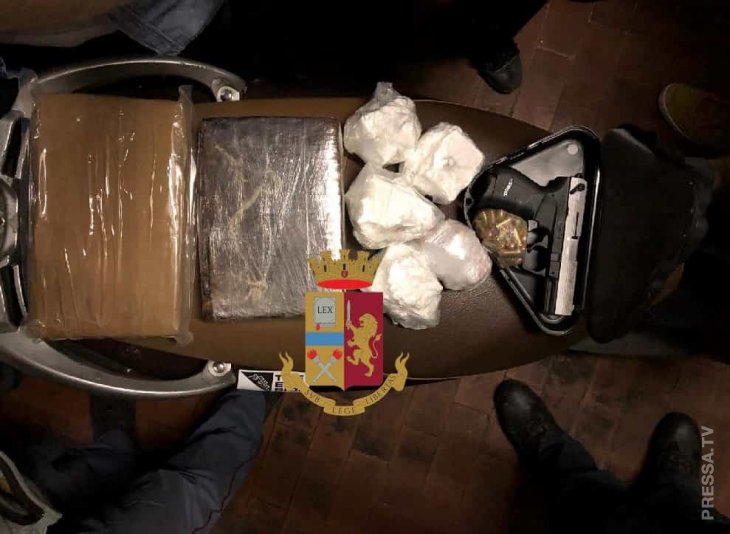 Наркокартель назначил 400 000 руб за голову пса Наркокартель назначил 400 000 руб за голову пса