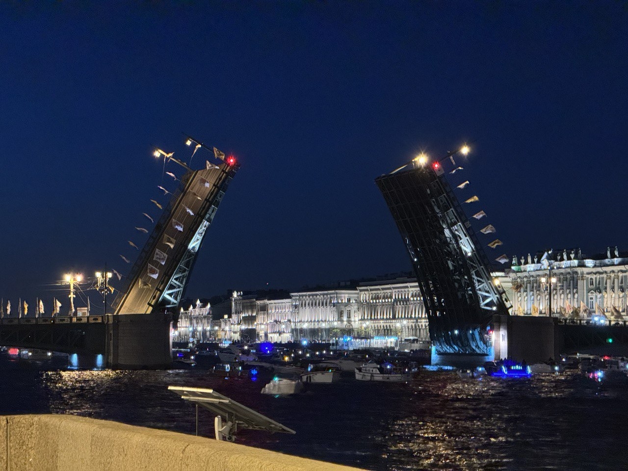 Разводка Дворцового моста 20 и 21 июля пройдет под классическую музыку