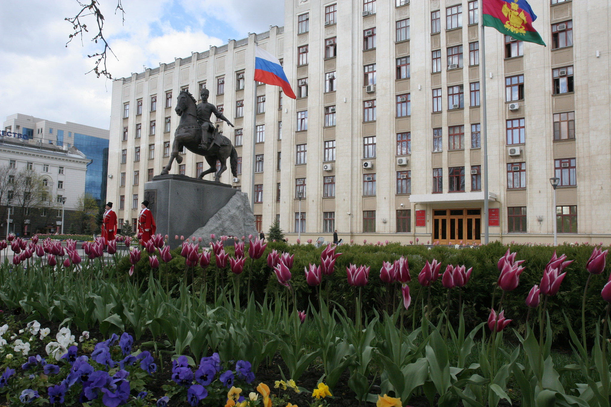 На пост губернатора Краснодарского края кандидатов выдвинули шесть партий