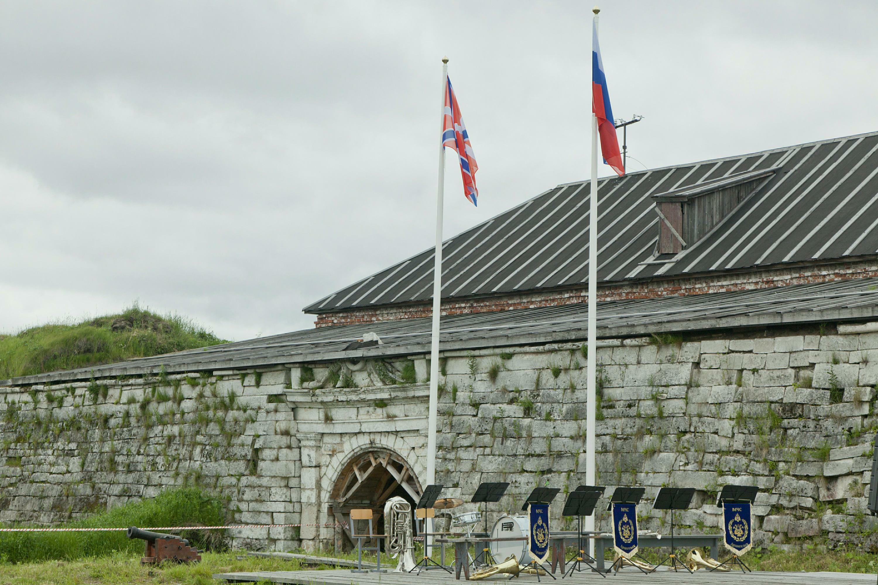 Как попасть в Новодвинскую крепость: вход для туристов ограничили