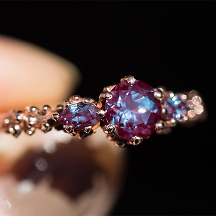 Лунный камень, дай мне сил: как найти свой талисман среди минералов и что они значат Новости моды