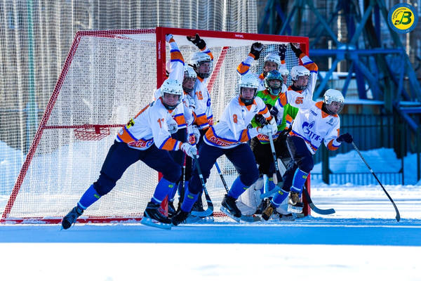 Юные хоккеисты Мурманской области участвуют во всероссийских соревнованиях