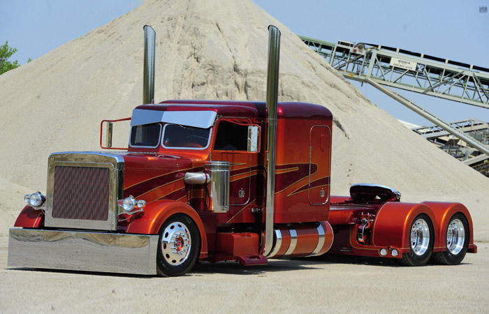 Кастомный грузовик./ Фото: wallpaperaccess.com
