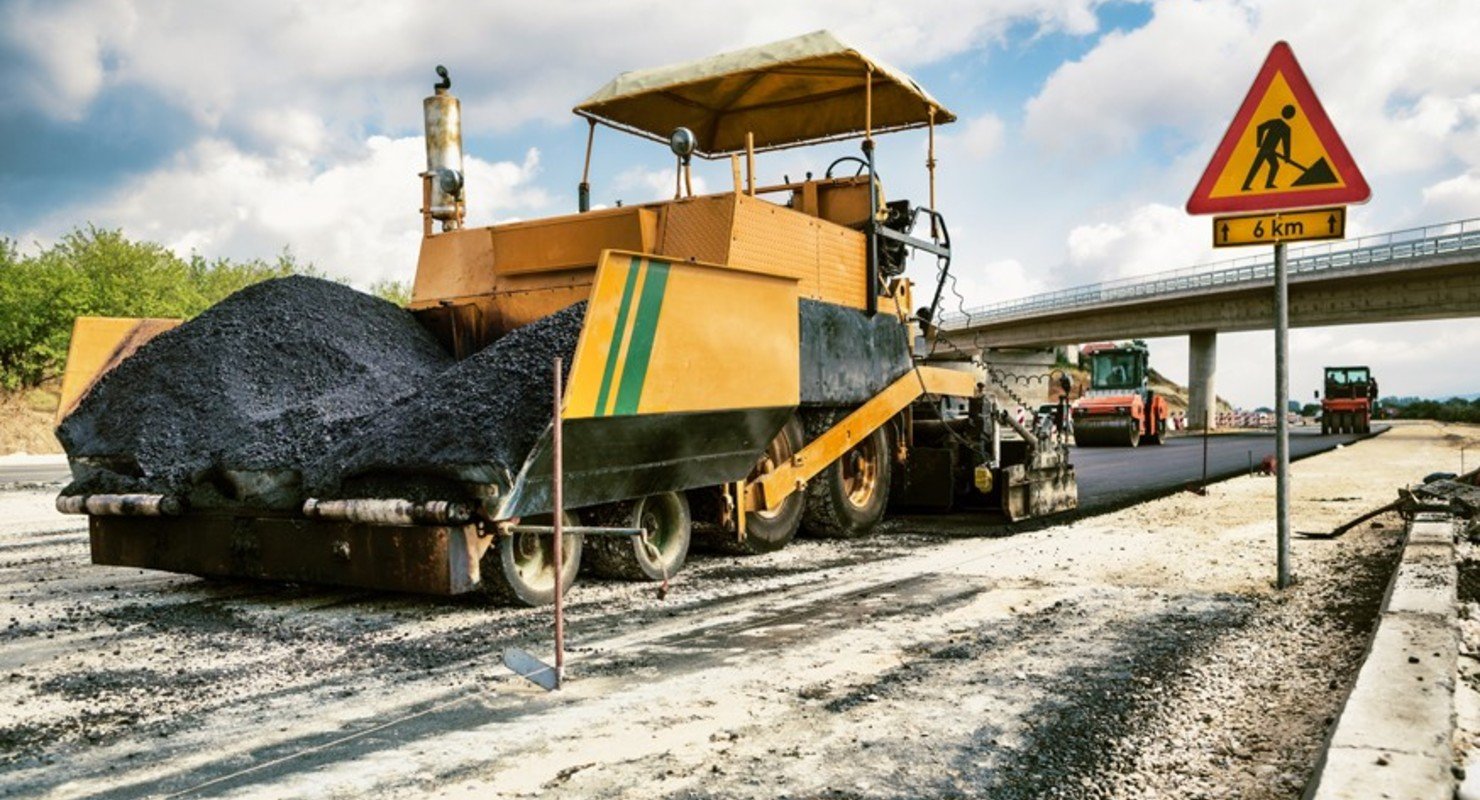 На стройке трассе М12 «Москва—Казань» уложен первый километр асфальта