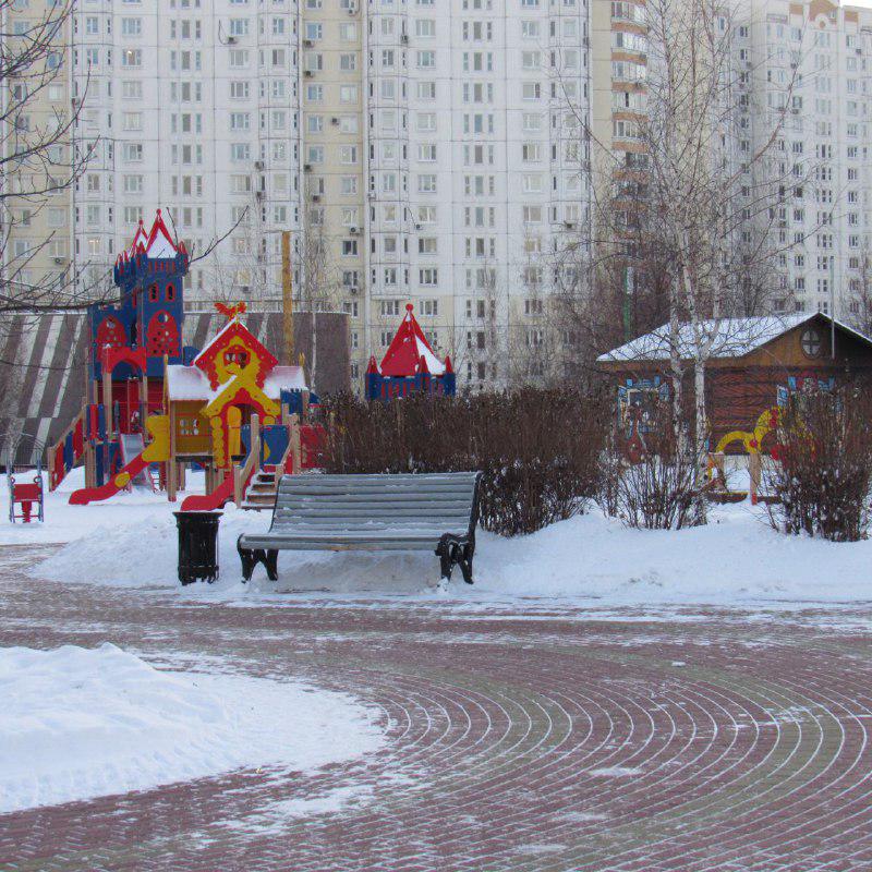 Г москва люблино. Сквер Люблино. Сквер возле метро Люблино. Люблино Москва сквер. Сквер у Люблино метро Люблино.