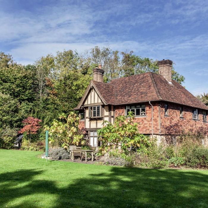 Как у бабушки: очень теплый и гостеприимный дом у кромки леса Как у бабушки: очень теплый и гостеприимный дом у кромки леса деревенский дом