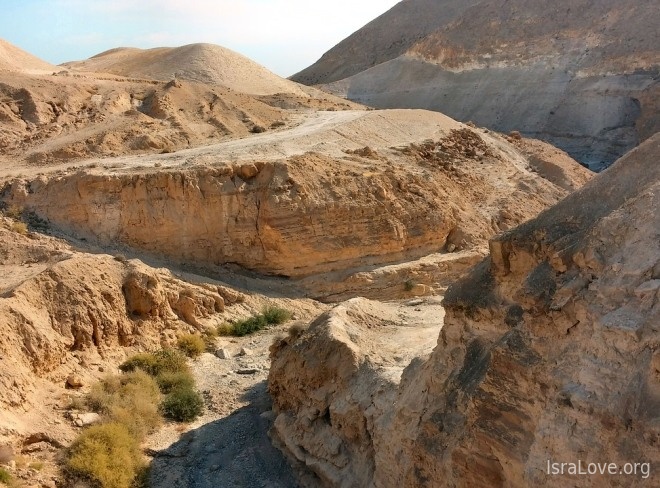 Иудейская пустыня - сказочное место на планете