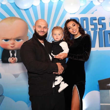 Оксана Самойлова и Джиган отметили первый день рождения сына Дети,Дети знаменитостей