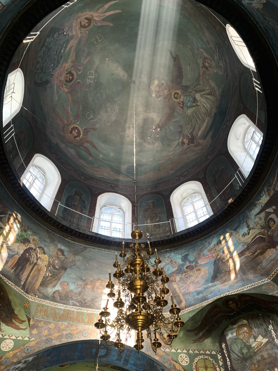 Интерьеры Троицкой церкви в Туме. Фото автора