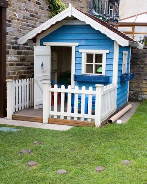 awesome-outdoor-kids-playhouses-to-build-this-summer-30