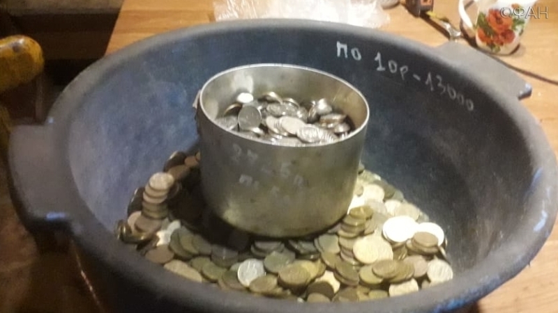 Кузнец из Мордовии подарит Путину денежное дерево Общество