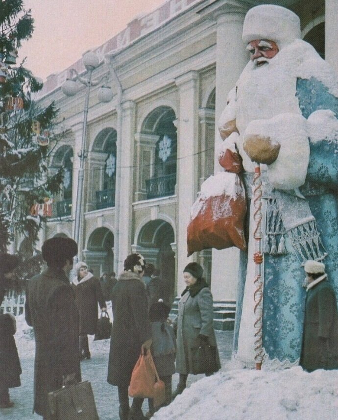 1970-е и первая половина 1980-х годов были самым спокойным временем в истории СССР и хотя его и называют «застоем», это совсем не так.-16