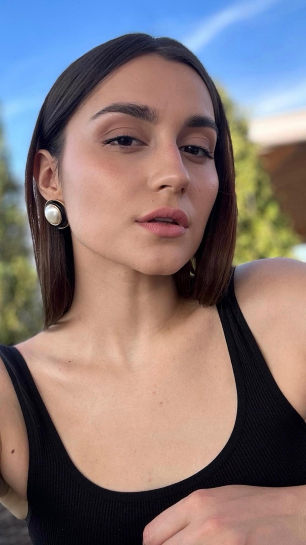 Эльдар Джарахов и участницы конкурса