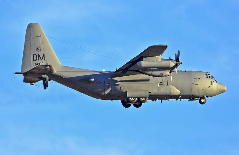 Самолет РЭБ EC-37B Compass Call. Прогресс и задержки