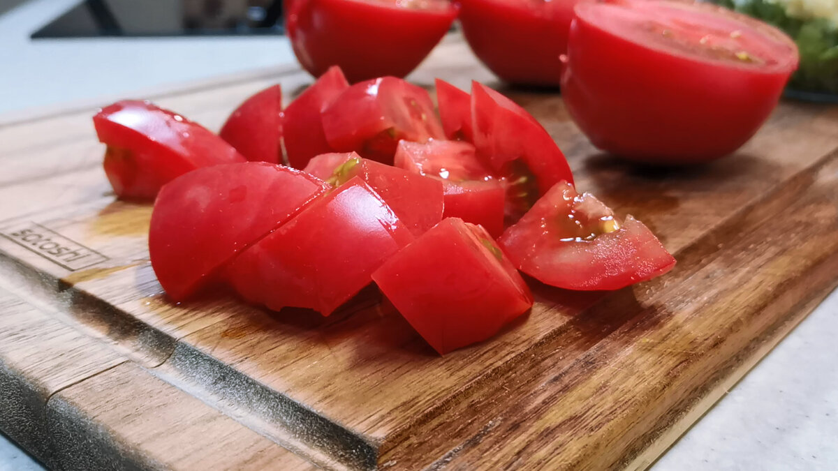 Беру много зелёного лука и еще понемногу других овощей и вот какую вкусную закуску готовлю можно, перец, среднего, около, рецепте, смесь, кусочками, количество, помешивая, минут, этого, станет, довольно, закуску, такой, помидоры, зелени, вкусу, немного, подготовить