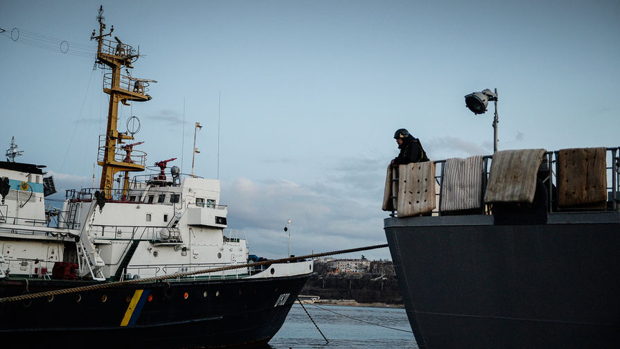 Власти Севастополя заявили о приостановке морского пассажирского транспорта