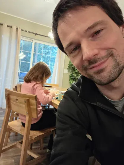 Данила Козловский показал редкие кадры с дочерью в честь её шестилетия Данила Козловский показал редкие кадры с дочерью в честь её шестилетия instagram (инстаграм),социальная сеть,виталий бородин,вооруженные силы,армия,россия,Данила Козловский,малый драматический театр (мдт),Оксана Акиньшина,Ольга Зуева