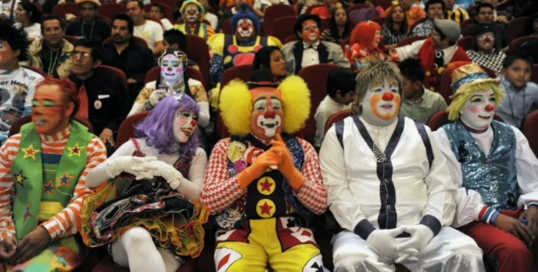 Заместитель председателя наблюдательного совета «Укрзализницы» Сергей Лещенко пришёл на отчёт в Верховную раду в...