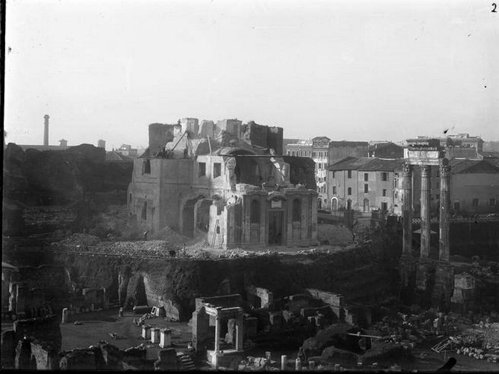 Раскопки в Риме в 30-гг 20в. 
