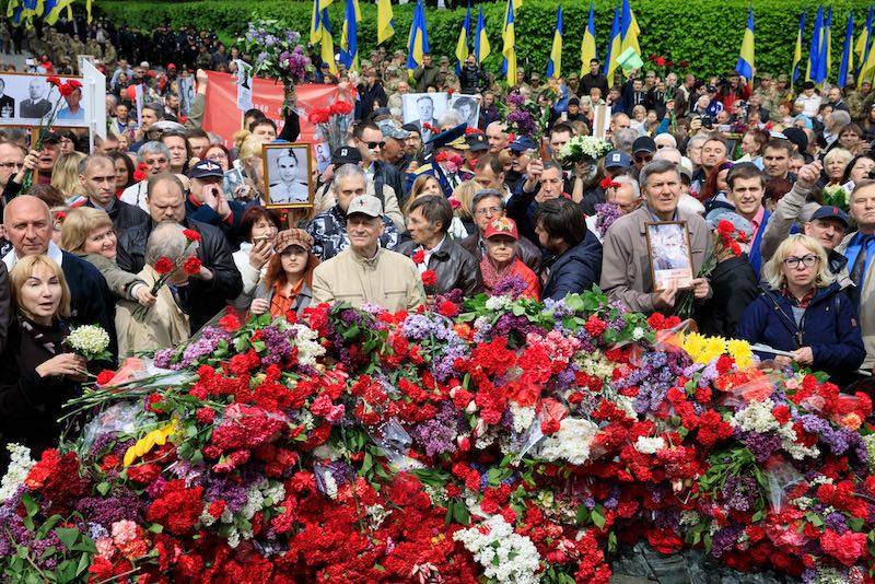 За участие в «Бессмертном полку» киевлянам грозят повторением одесской трагедии За участие в «Бессмертном полку» киевлянам грозят повторением одесской трагедии