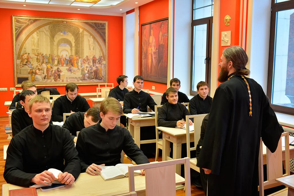 Доходы священнослужителей в России и других странах – мифы и правда Доходы священнослужителей в России и других странах – мифы и правда доходы,общество,религия,священнослужители,церковь