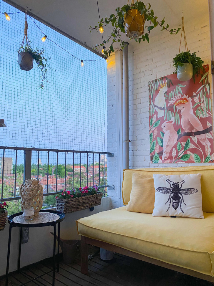 15 человек забабахали балкон мечты, и нам теперь сидеть и завидовать идеи для дома,интерьер и дизайн