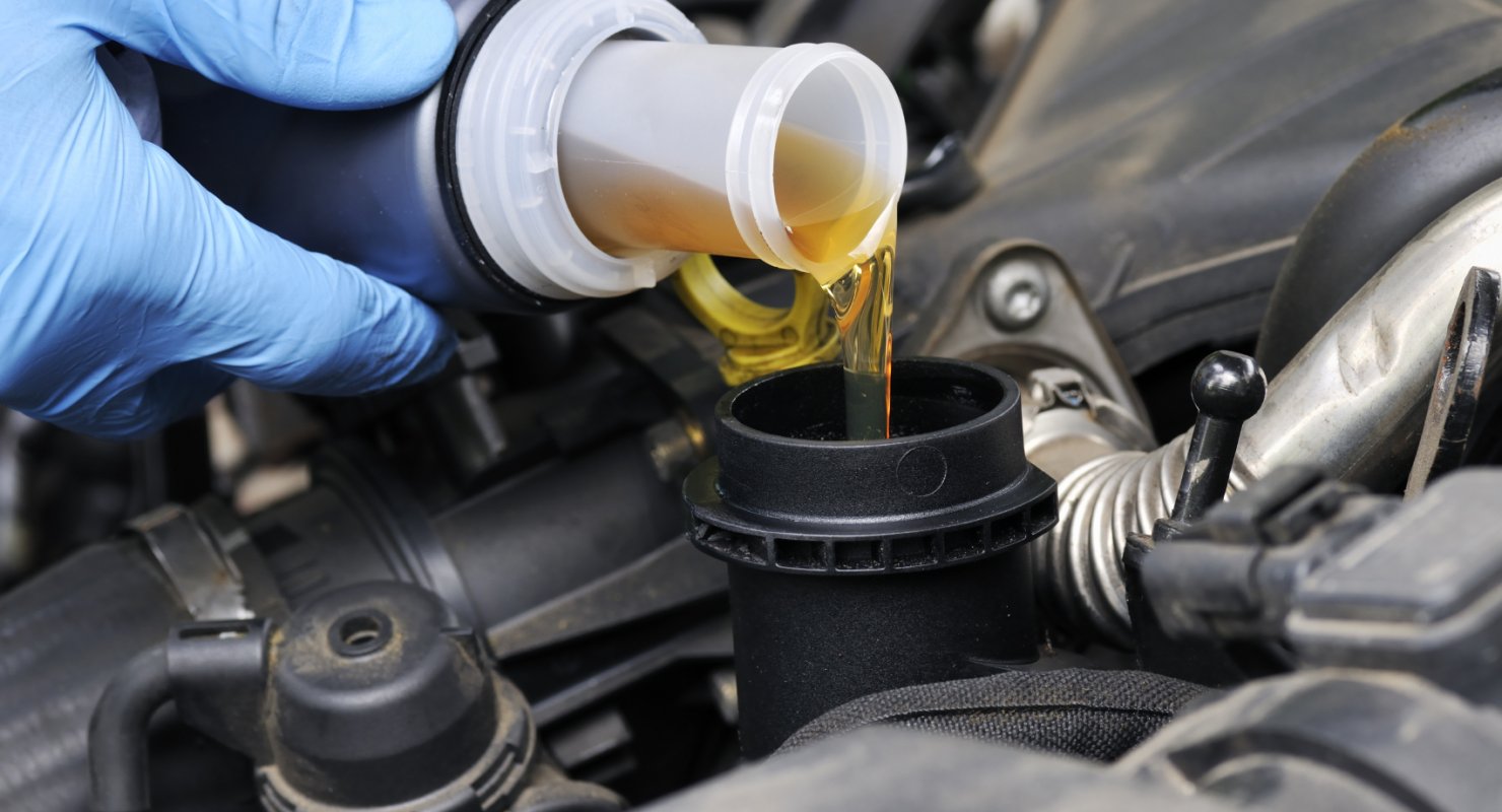 Какой расход масла двигателем считается нормальным?