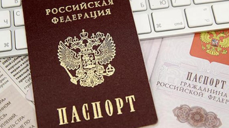 И даже слепые прозреют: ОБСЕ зафиксировали сбор заявок на получение российского паспорта