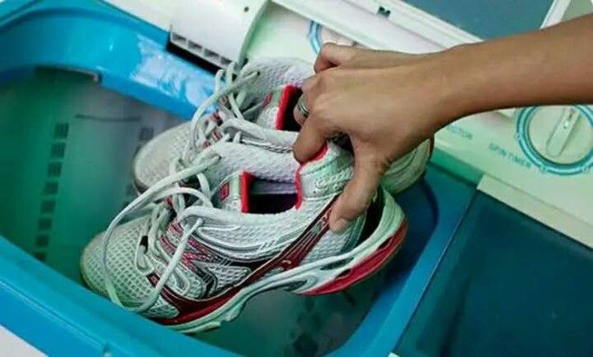 shoes in washing machine