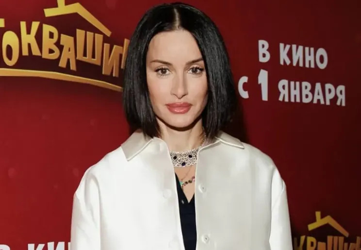 С шутками, подарками и угрозами: как Ксения Собчак, Тина Канделаки, Ида Галич, Яна Рудковская и другие звёзды зазывают подписчиков в Max предложила, Telegram, очень, назвала, своими, подписчикам, телеграмканале, мессенджер, скоро, чтобы, канал, написала, подписчики, связи, работе, своим, Галич, опубликовала, своём, завела