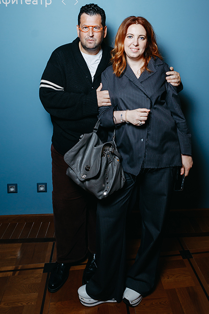 Dress Code. В Москве после реконструкции открылся Театр на Бронной. Среди гостей — Ксения Собчак, Людмила Нарусова, Светлана Бондарчук Dress Code. В Москве после реконструкции открылся Театр на Бронной. Среди гостей — Ксения Собчак, Людмила Нарусова, Светлана Бондарчук Светская жизнь