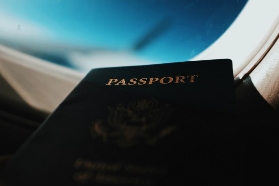Можно ли летать по России по загранпаспорту