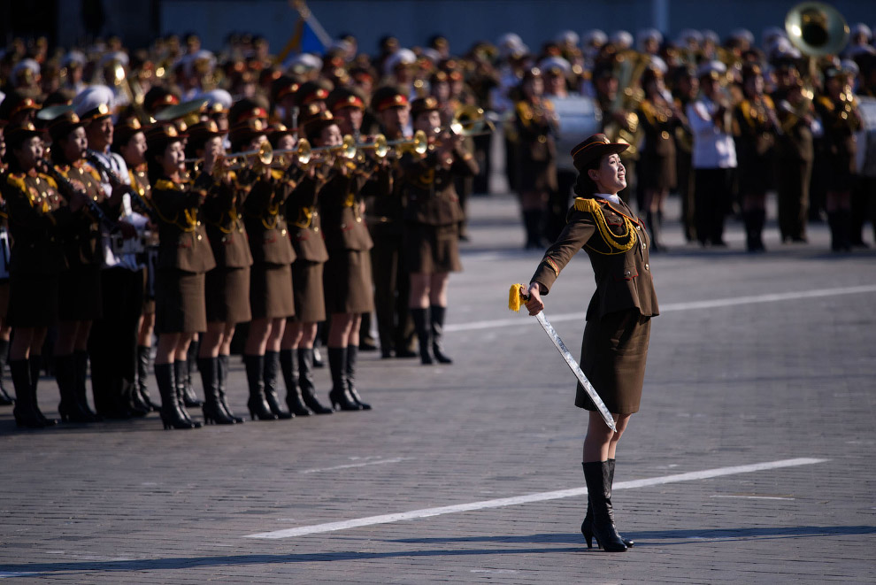 Грандиозный парад в Северной Корее 