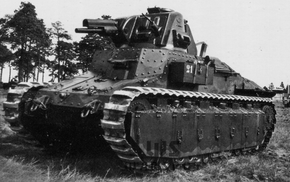 ​Единственный удачный «выхлоп» французского танкостроения 20-х годов — Char D1. Танк пришлось дорабатывать больше пяти лет, но в итоге он оказался едва ли не самым удачным среди французских боевых машин условно лёгкого класса - Колосс на глиняных ногах | Warspot.ru