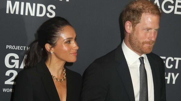 Показала все-таки лица своих детей: Меган Маркл эксплуатирует Арчи и Лилибет в коммерческих целях