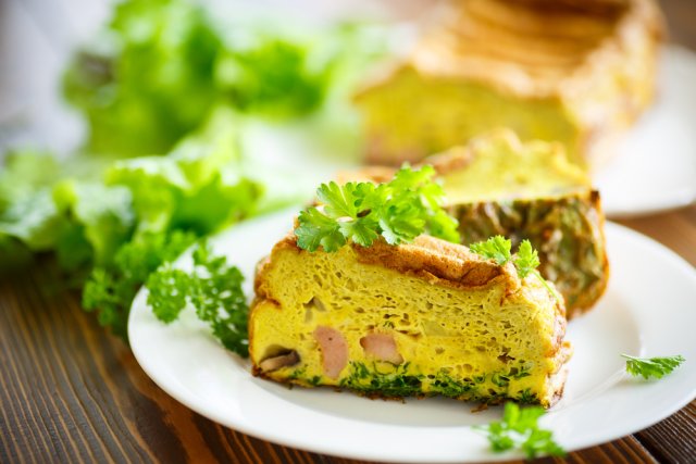 С зеленью, ботвой и сорняками – самые лучшие рецепты сезонных пирогов выпечка,рецепты