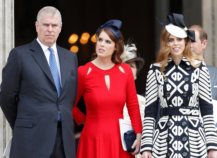 Принц Эндрю и его бывшая жена Сара Фергюсон попали под суд из-за шале в Швейцарии Монархи,Британские монархи