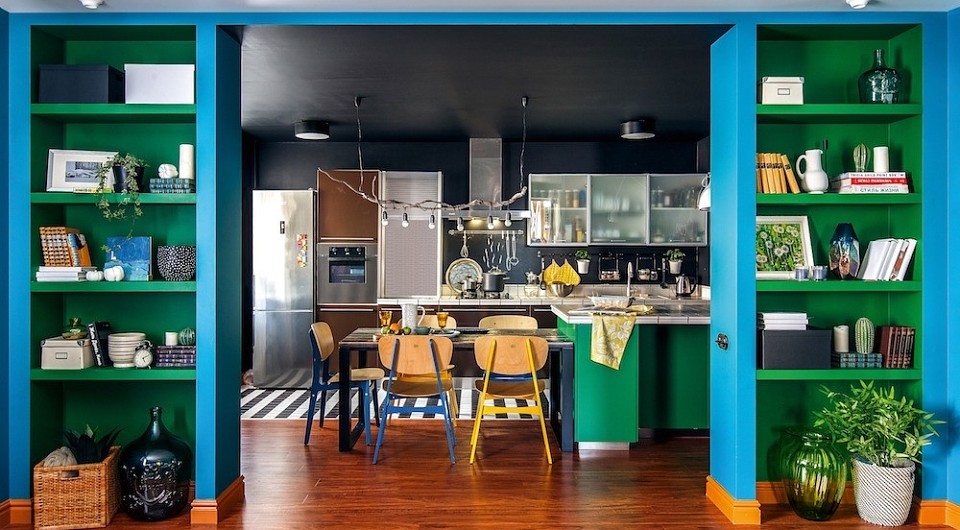 Стильно, ярко, бюджетно: квартира из 90-х, преобразившаяся до неузнаваемости