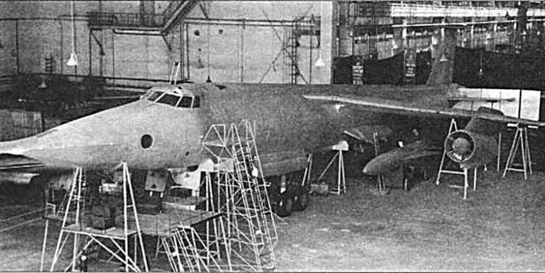 Самолёт М-50 или как советская авиация проиграла межконтинентальным ракетам