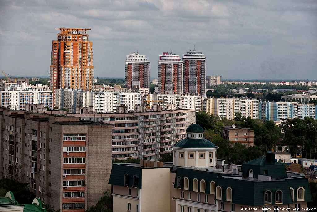 Хабаровск жилье. Высотки Хабаровска. Хабаровск Сити высотки. Хабаровск многоэтажки. Многоэтажка в городе Хабаровске.