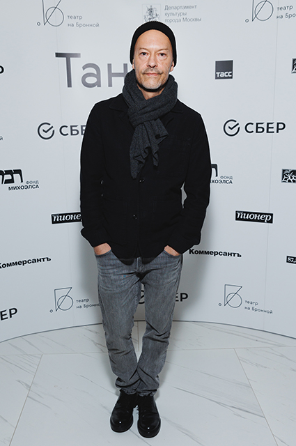 Dress Code. В Москве после реконструкции открылся Театр на Бронной. Среди гостей — Ксения Собчак, Людмила Нарусова, Светлана Бондарчук Dress Code. В Москве после реконструкции открылся Театр на Бронной. Среди гостей — Ксения Собчак, Людмила Нарусова, Светлана Бондарчук Светская жизнь