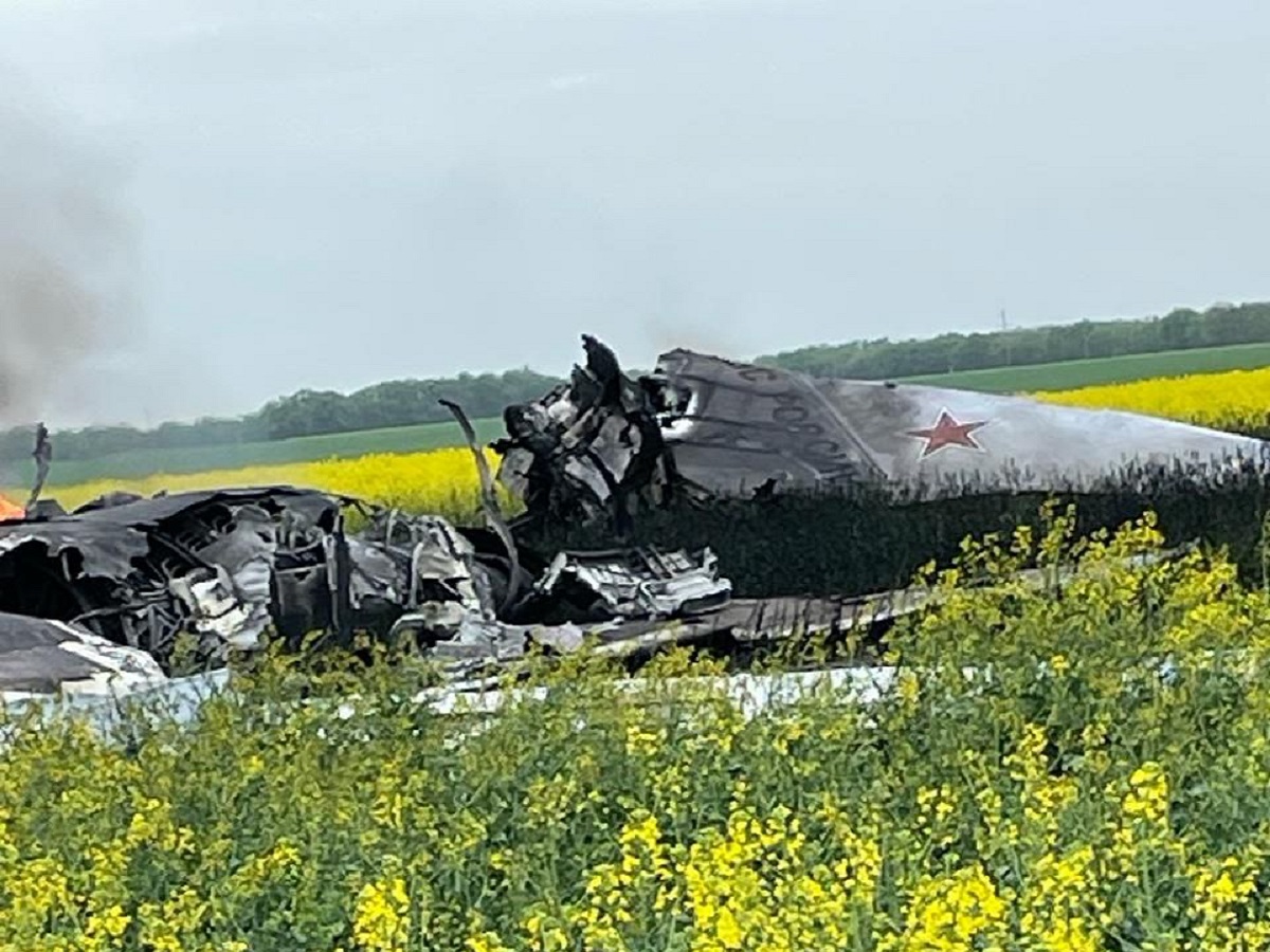 Один член экипажа упавшего в Ставропольском крае самолета погиб