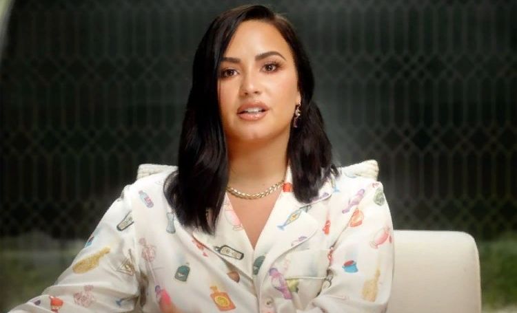 Инфаркт и три инсульта: Деми Ловато о том, как передозировка наркотиков повлияла на ее здоровье