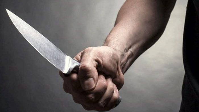 В Волгограде отверженный наркоман воткнул возлюбленной нож в лицо