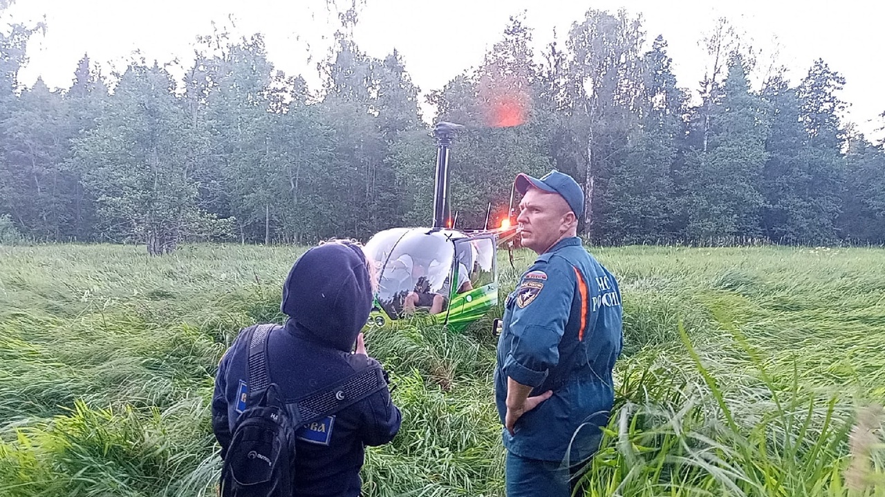 В Тверской области волонтеры, спасатели и медики смогли вывести потерявшихся женщин из леса