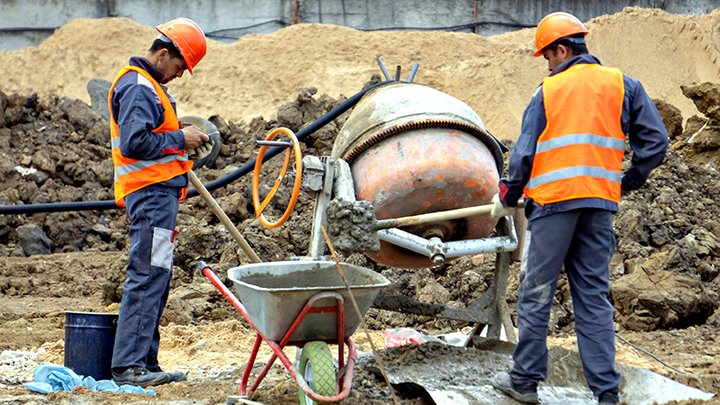 ГЕНЕРАЛ МИХАЛЕВИЧ: "МОСКВЕ МИГРАНТЫ НЕ НУЖНЫ, В РУССКОЙ ГЛУБИНКЕ ХВАТАЕТ РАБОТЯЩИХ ЛЮДЕЙ"