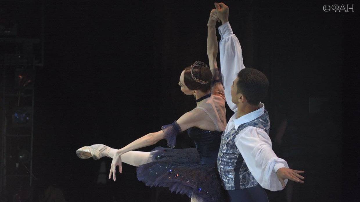 Прима Ростовского театра Екатерина Кужнурова рассказала о жизни балерин до и после спектакля Прима Ростовского театра Екатерина Кужнурова рассказала о жизни балерин до и после спектакля Общество