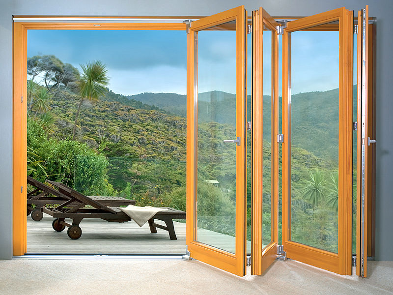 Складные окна «гармошка» из дерева