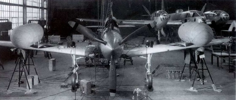      XFL-1   . Fiszer M., Gruszczyński J. Bell YFL-1 Airabonita // Lotnictwo.  2008.  3 -    | Warspot.ru